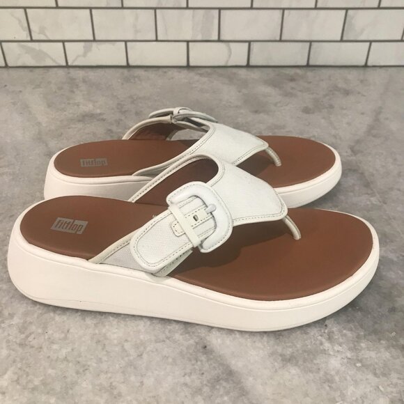 FitFlop Sandals Womens Size 9 White Toe-Post Buckle Platform Microwobbleboard - Picture 1 of 10